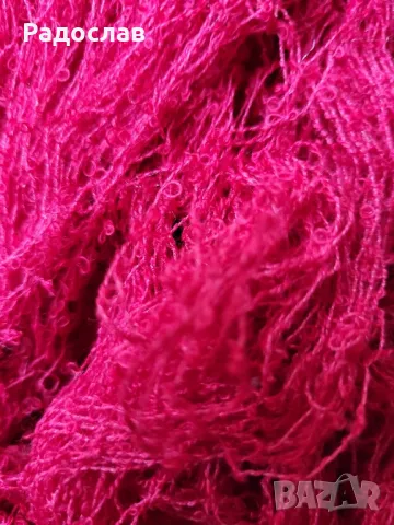 Продавам прежда вълнено букле вишнев цвят
200 г, снимка 1