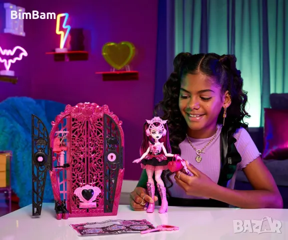 Разпродажба ! Оригинална кукла Monster High Monster Mysteries - Draculaura / Дракулора / 19 изненади, снимка 8 - Фигурки - 48064850