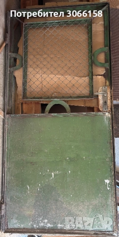 Метална врата с каса