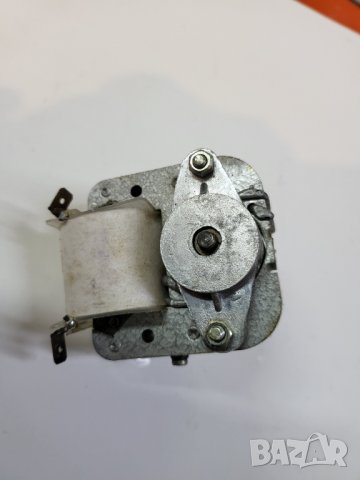 електрически Двигател, мотор 220 волта - Елпром Тетевен - от старото добро българско качество., снимка 4 - Друга електроника - 40186663