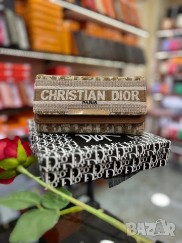 портмоне с кутия christian dior , снимка 2 - Портфейли, портмонета - 50870855