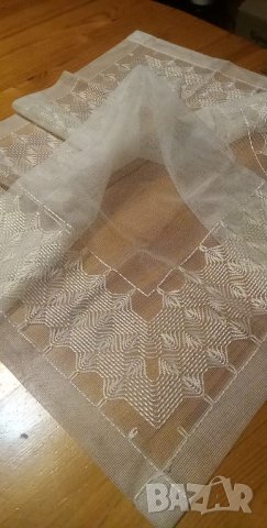 Каре на тюл, снимка 1