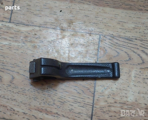 Дръжка Преден Капак Лада 2105 - 2101 - 2107, снимка 3 - Части - 53461554