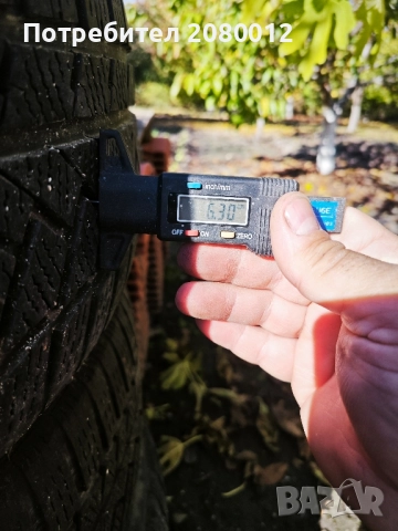 Зимни гуми Continental 225 55 17, снимка 2 - Гуми и джанти - 52262166