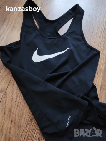 Nike - страхотен дамски потник L, снимка 4 - Потници - 50925846