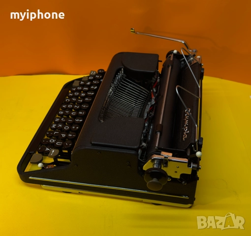 Пишеща Машина Olympia Клавиатура Qwertz Латиница Топ Състояние Обслужена 1940 Година !, снимка 13 - Антикварни и старинни предмети - 52398420