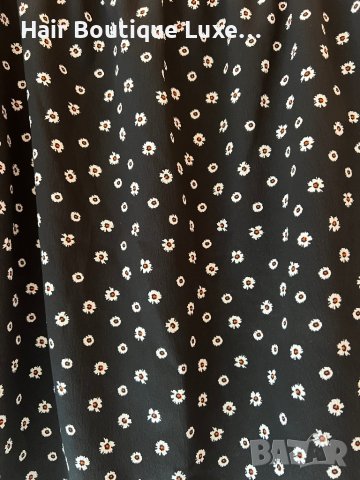 GinaTricot Черна блуза с бели цветя 42 размер 🖤, снимка 3 - Блузи с дълъг ръкав и пуловери - 43996385
