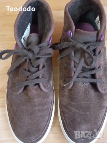 Дамски / детски боти естествен велур Lacoste , снимка 2 - Дамски боти - 52038316