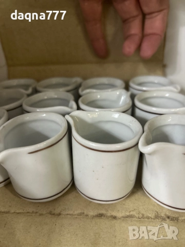 Vintage порцеланови канички за мляко/ сметана Австрия от 70-те години  12 броя, снимка 5 - Прибори за хранене, готвене и сервиране - 52858067