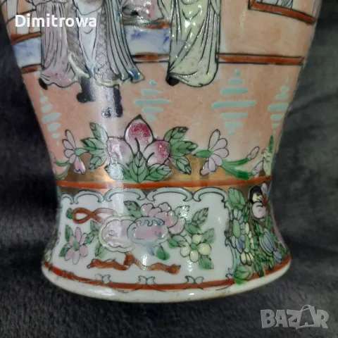 Китайска порцеланова ваза, снимка 13 - Антикварни и старинни предмети - 47565780