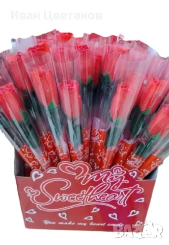 Красива роза в романтична опаковка