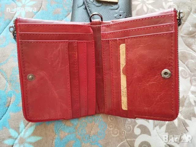 нов червен портфейл от естествена кожа