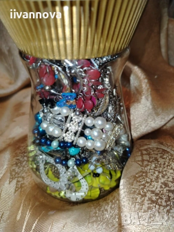 Буркан със съкровища, снимка 3 - Бижутерийни комплекти - 53212338