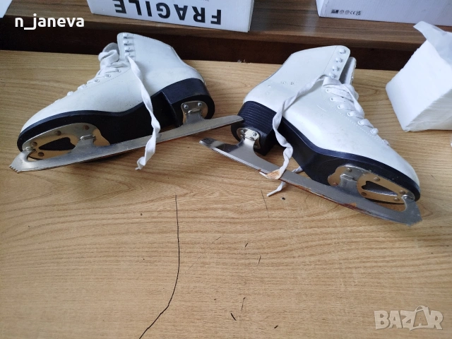 кънки за фигурно пързаляне, снимка 2 - Зимни спортове - 53601872