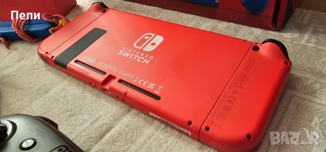 Nintendo Switch - Mario Red & Blue (SPECIAL EDITION) +128GB карта, снимка 4 - Nintendo конзоли - 52985156