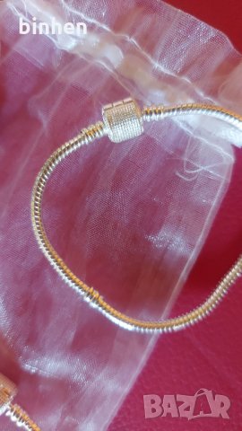 Гривни тип Pandora, снимка 9 - Гривни - 32931982