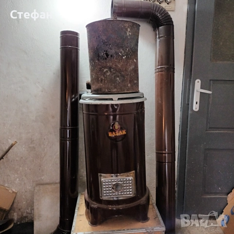 Емайлирана отоплителна печка с горно горене., снимка 2 - Отоплителни печки - 53456701