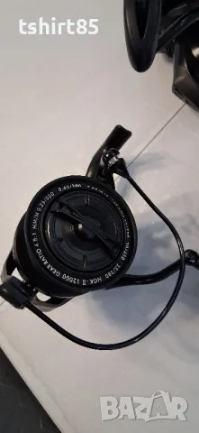 Намаление 3 броя шаранджийски макари Black NGK12000, снимка 5 - Такъми - 49021816