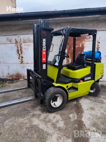 Газокар Кларк 3т.