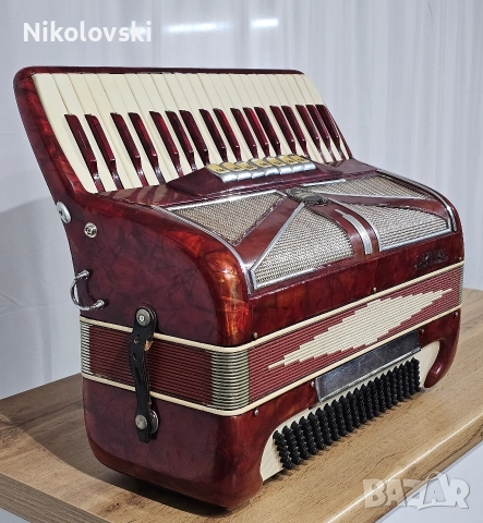 Италиански акордеони Artigiana , снимка 3 - Акордеони - 52600844