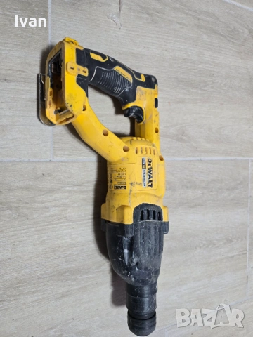 De walt Перфоратор акумулаторен DCH133M1, снимка 4 - Перфоратори - 53304321