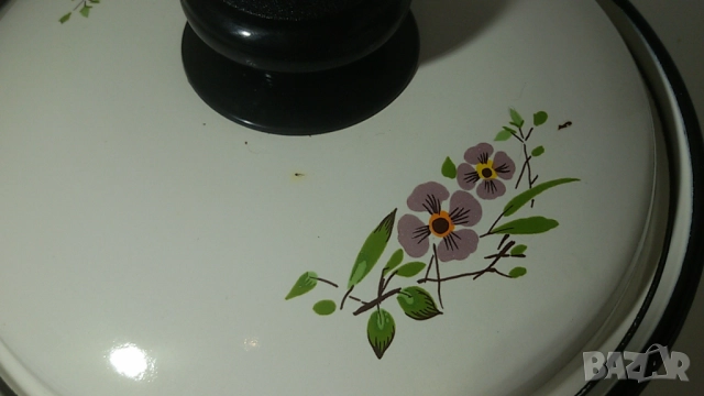 2 ретро емайлирани тенджери с капак, снимка 13 - Съдове за готвене - 51317377