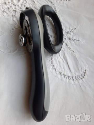 Отварачка за консерви Tupperware