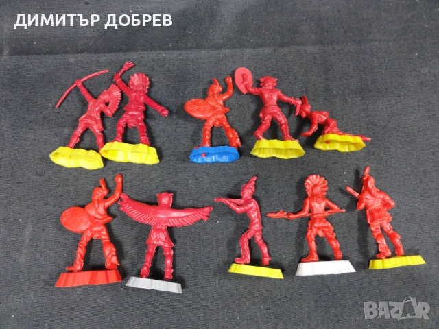 ЛОТ ОТ 10 СТАРИ РЕТРО ПЛАСТМАСОВИ ИГРАЧКИ ФИГУРКИ ИНДИАНЦИ, снимка 3 - Колекции - 53009768