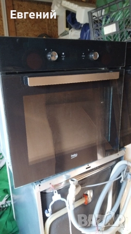 Beko фурна , снимка 4 - Печки, фурни - 51840761