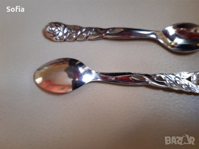 4 комплекта малки прибори:Велико Търново/Два с вилички за хапки, Японски с розички , снимка 9 - Прибори за хранене, готвене и сервиране - 32157344