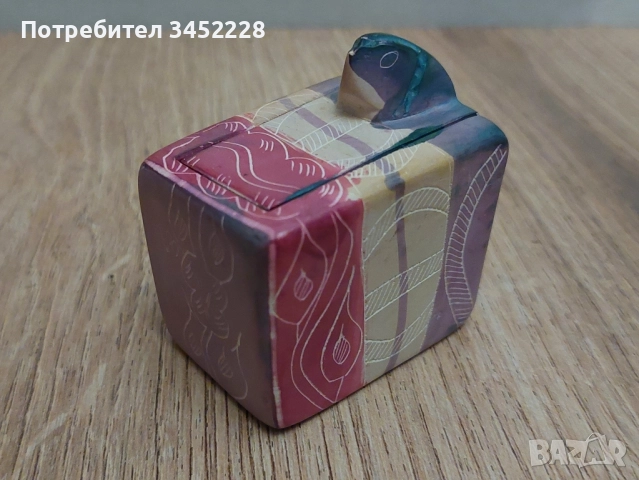 кутийка ръчно изработена от минерал за ценители 