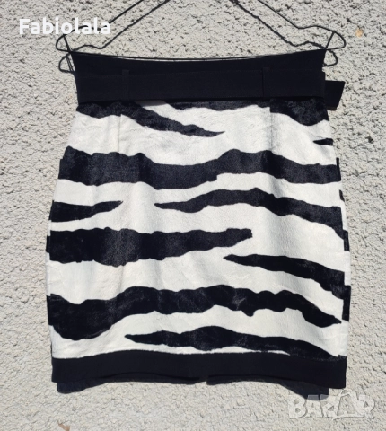 Cesaro skirt M, снимка 4 - Поли - 52024754