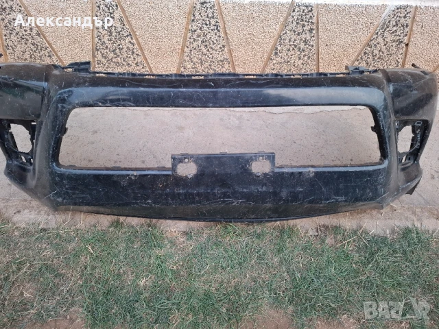 Предна Броня за Toyota Hilux от 2015 година., снимка 3 - Части - 40560367