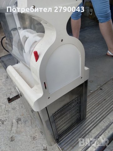 Италианска скрежина, снимка 2 - Машини за сладолед - 35423095