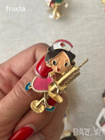 Брошки Медицински Сестри, снимка 9 - Други - 53305240