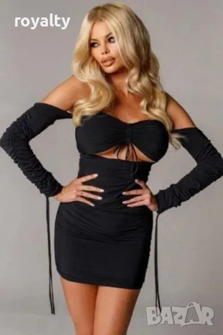 Дамска рокля с ефектен дизайн