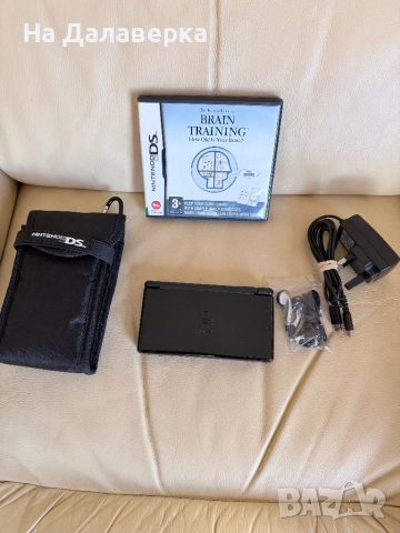 Nintendo DS Lite – Черен, работи отлично, с лека повреда на пантата., снимка 2 - Nintendo конзоли - 52337504