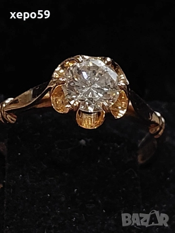 СССР-Златен дамски пръстен с 1 карат(еднокаратов якутски брилянт).Червено руско злато 853.
