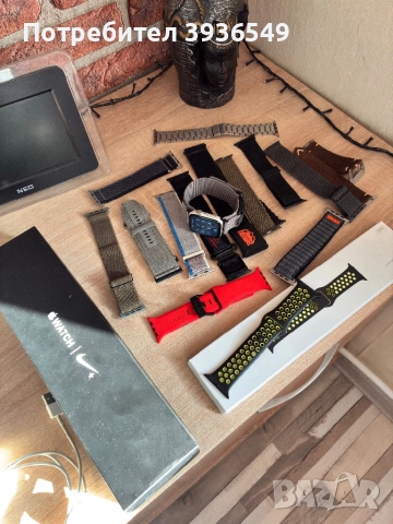 Apple Watch 4 44mm Nike, снимка 2 - Смарт гривни - 52942523