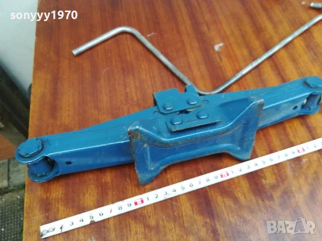 GOODMAN-АВТО КРИК С ВЪРТОК/МАНИВЕЛА 0906251800, снимка 4 - Аксесоари и консумативи - 50606293