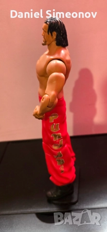 Продавам кеч фигурка на Великият Кали като нов е направен от мател супер стегнат и здрав , снимка 3 - Фигурки - 52373650