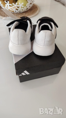 Нови маратонки Adidas /26, снимка 2 - Детски маратонки - 52363505