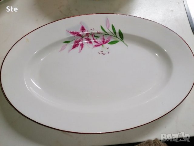 продълговата порцеланова чиния, снимка 1 - Чинии - 35001168