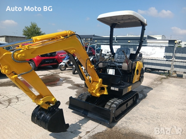 Мини Багер Hitachi 1.5т