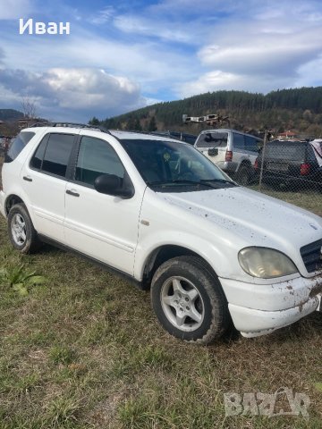 Мерцедес ML270cdi за части, снимка 2 - Автомобили и джипове - 42998595