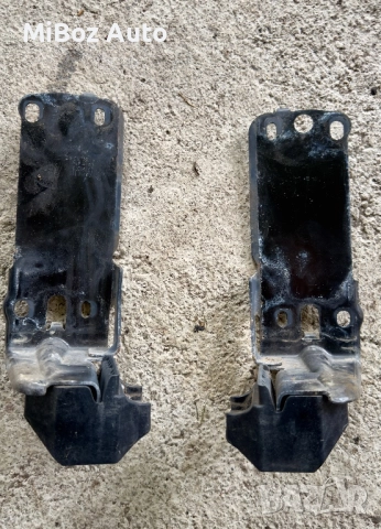 Държач броня радиатор БМВ Е90 91 BMW