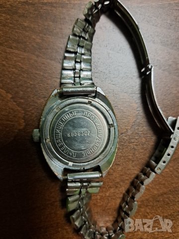 дамски часовник ZARIA СССР , снимка 2 - Антикварни и старинни предмети - 44015901