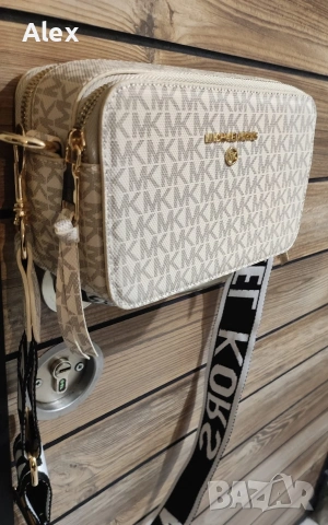 МК дамска чанта, снимка 4 - Чанти - 53308411