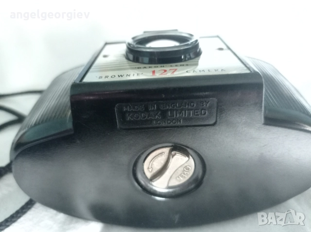 Фотоапарат Kodak Brownie 127. 1959 г. , снимка 4 - Антикварни и старинни предмети - 52774479