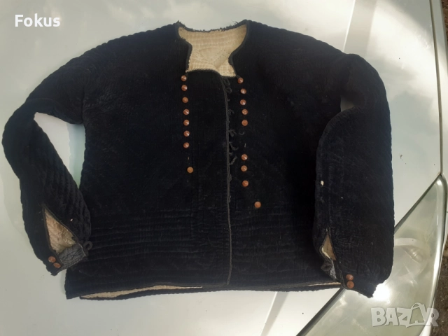 Стара възрожденска връхна дреха антерия носия - черно кадифе, снимка 2 - Антикварни и старинни предмети - 51596722